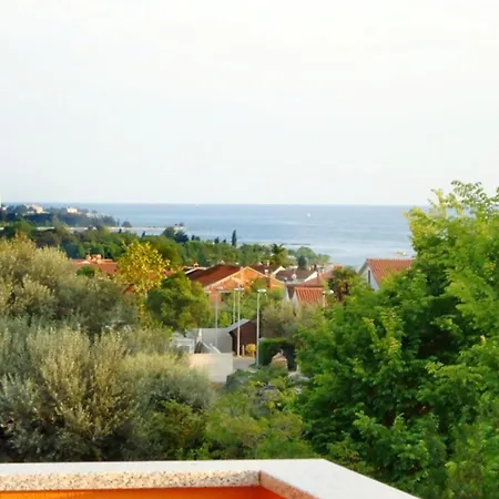 With Terrace And Garden Access Apartman