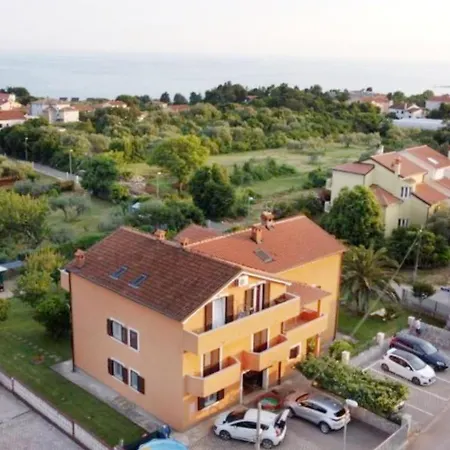 With Terrace And Garden Access Zambratija